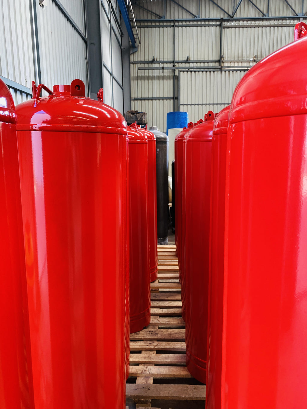 FM-200 (HFC-227ea) / Novec 1230 (FK-5-1-12) 25/42 Bar Fire Suppression System Cylinders